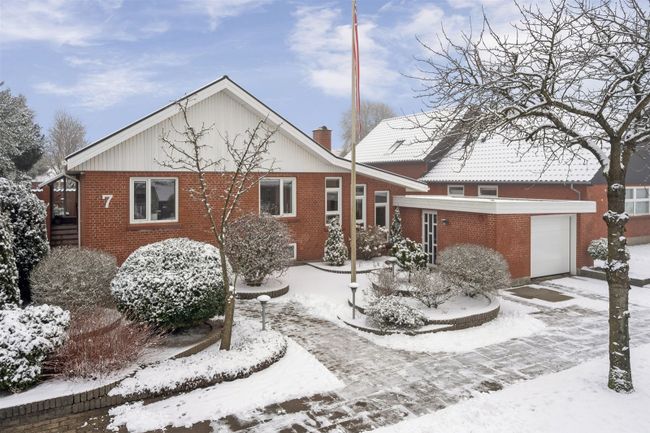 Bragesvej 7, 6705 Esbjerg Ø